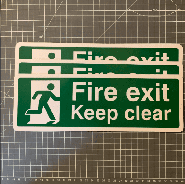 Fire exit keep clear sign - 300x100mm, rigid plastic