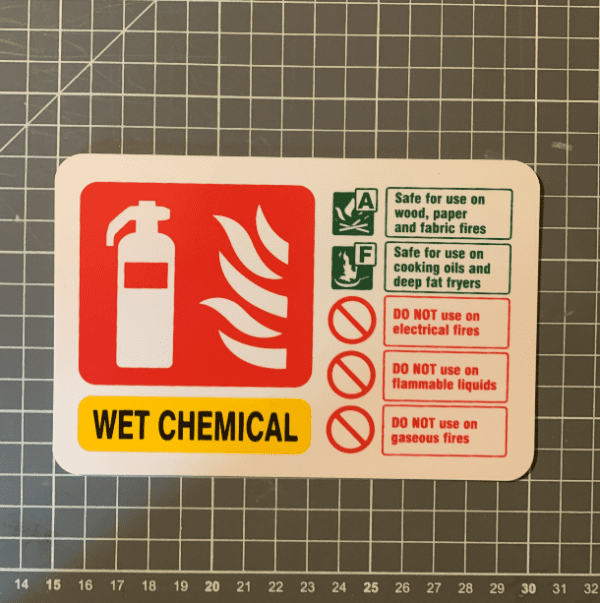 Old style wet chemical extinguisher sign - 200x150mm, rigid plastic