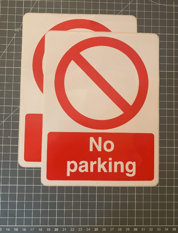 Self adhesive vinyl no perking sign 150x200mm