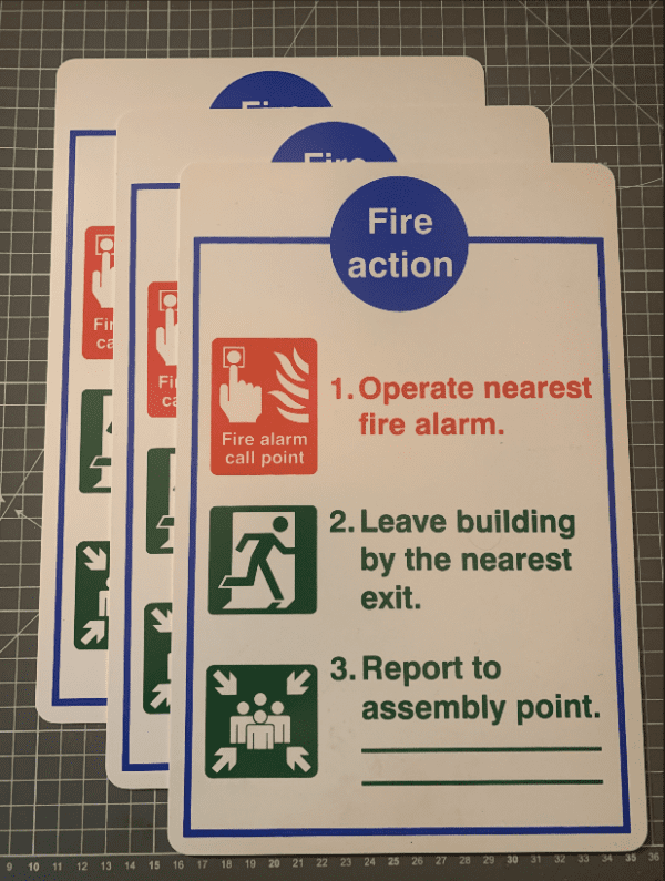 3 point fire action notice, 200x300mm on rigid plastic
