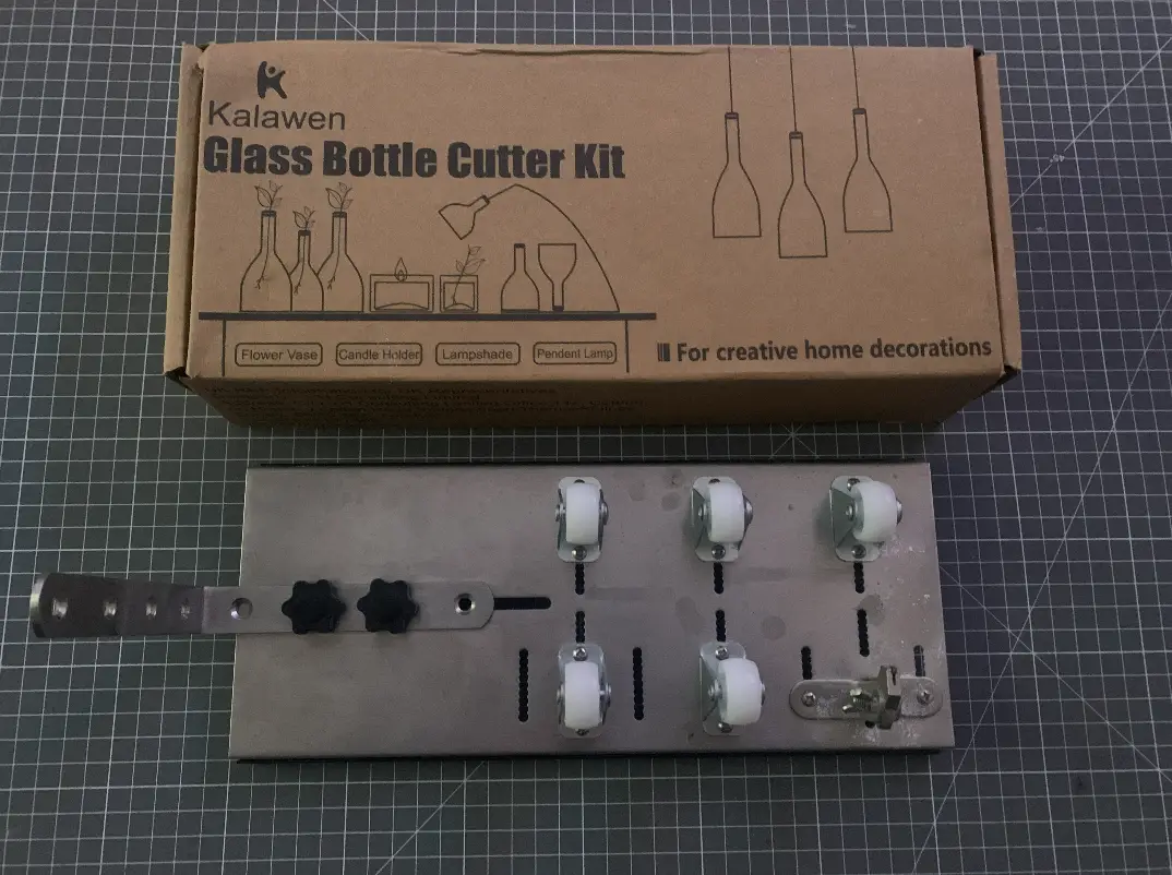 Glass bottle cutting kit