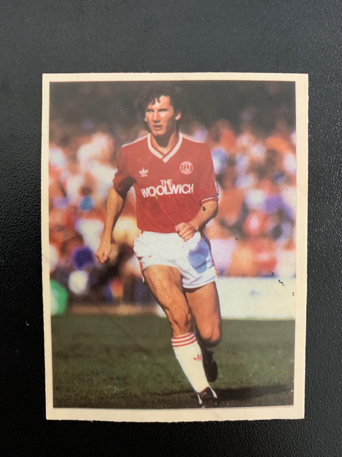 Mark Stuart sticker (Charlton Athletic) from 1986-87 season.