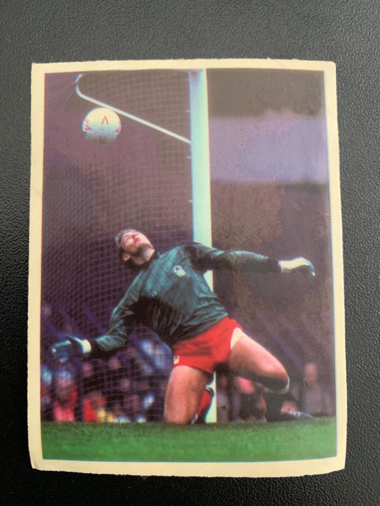Front of Steve Sutton sticker (Nottingham Forest) from 1986-87 season.