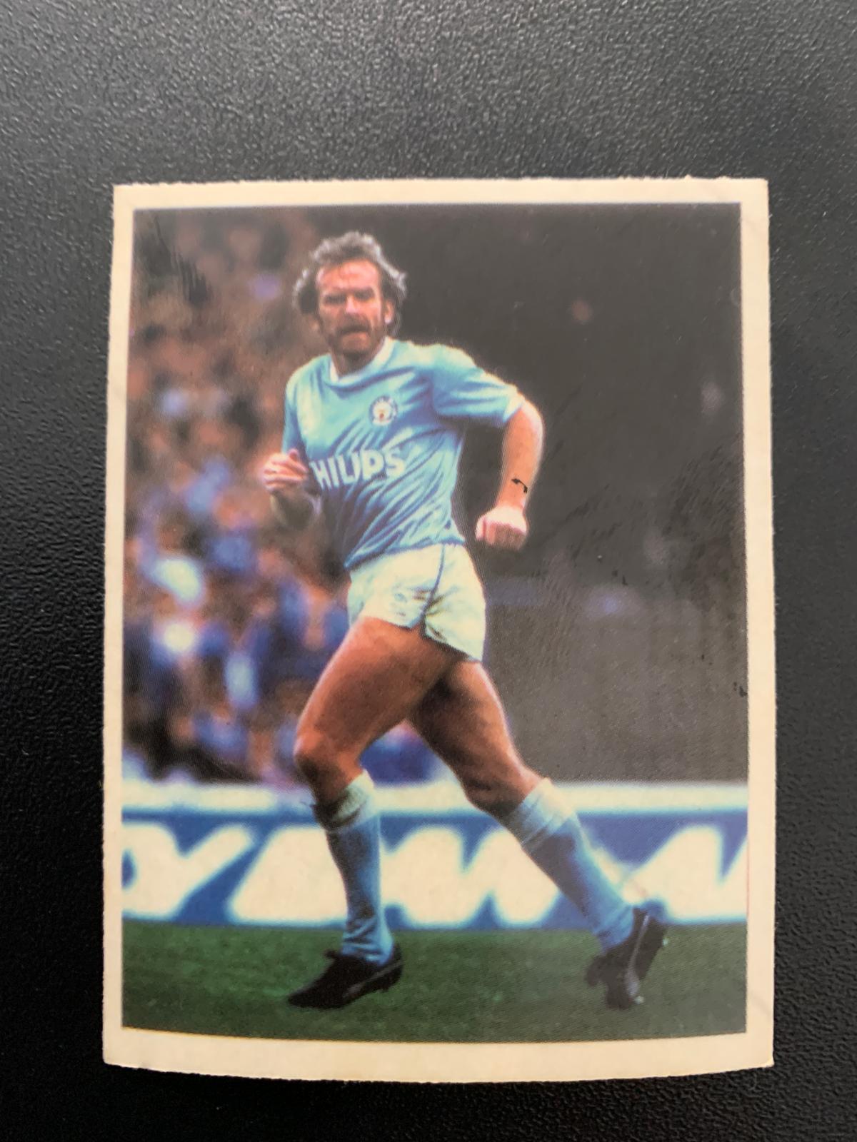 Tony Grealish sticker (Manchester City) 1986-87 season.
